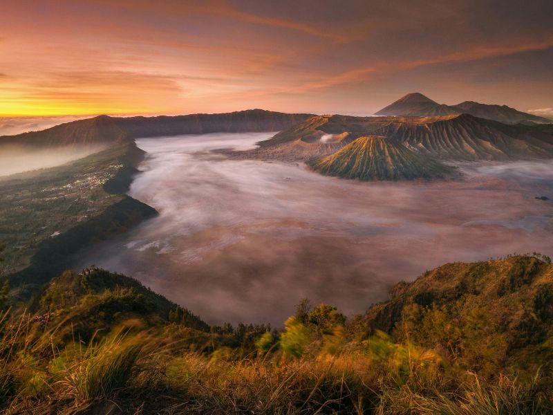 <p>Monte Bromo, isola di Giava</p>